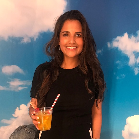 Meet your Posher, Raksha - Picture 2 of 5